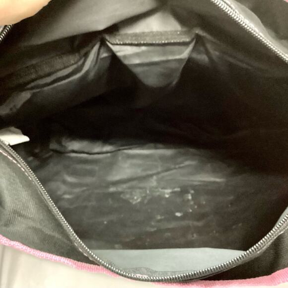 Sanrio's Hello Kitty Face and Bow Pattern Black/Pink Messenger Bag - Picture 6 of 8